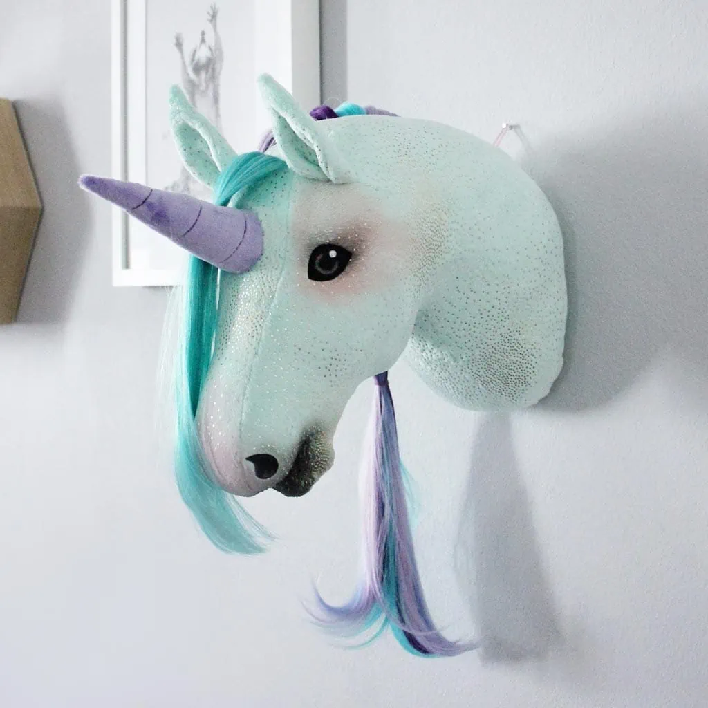 Hobby horse pattern "HOLLY" as wall unicorn decoration