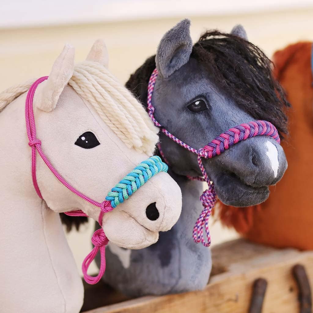 Hobby Horse mane with yarn