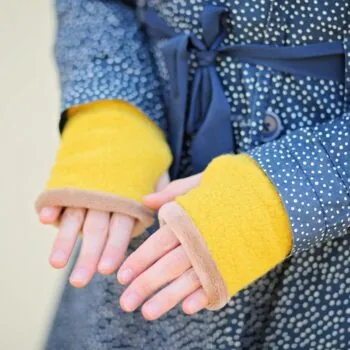 Free fingerless mittens sewing pattern