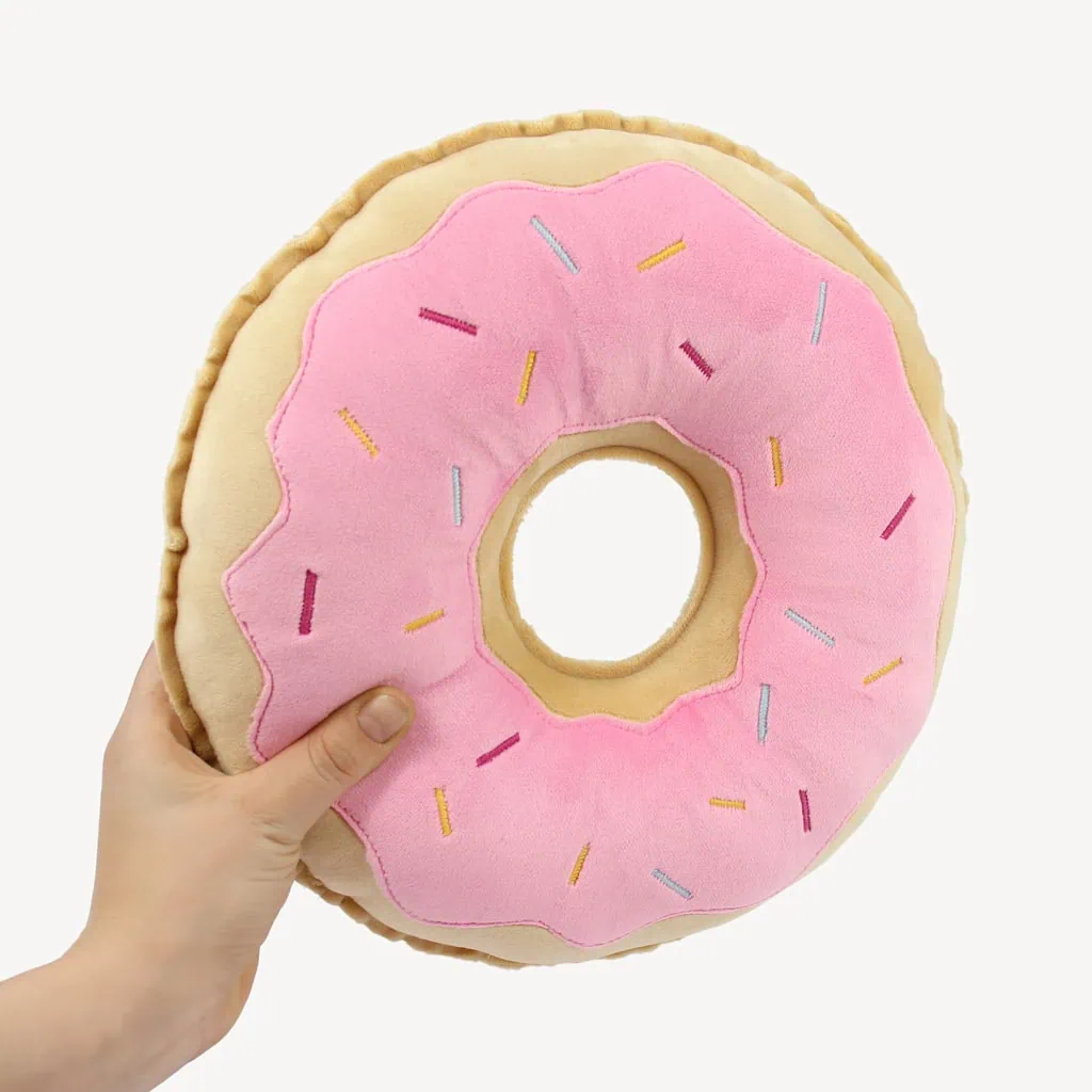 Free donut sewing pattern: mini donut pillow "SWEETY"