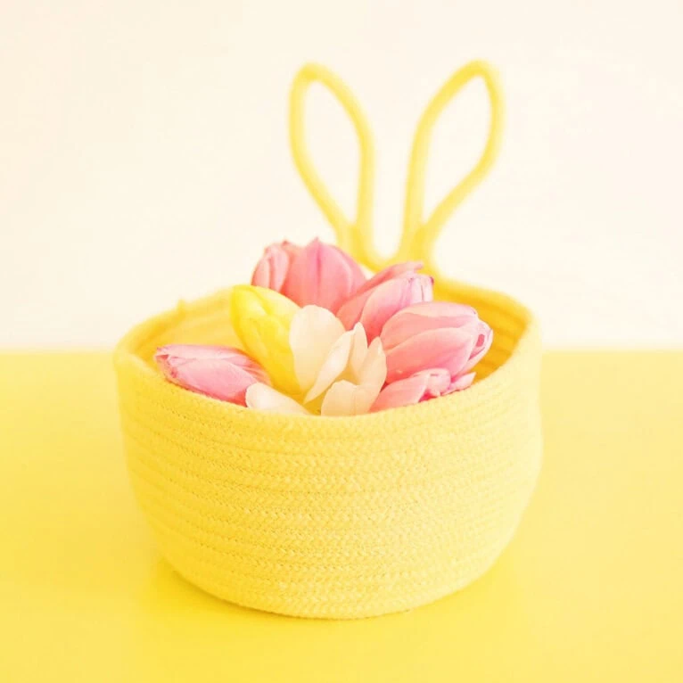 DIY Easter rabbit basket with rope bowl technique