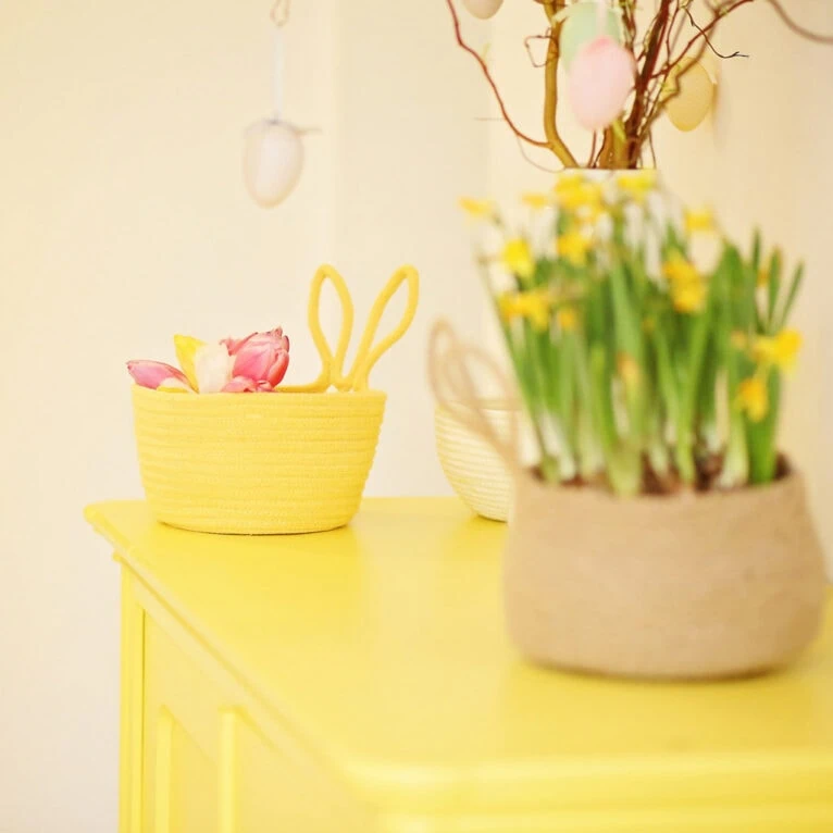 Handmade Easter basket ideas: bunny rope bowl technique