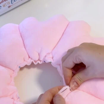 Free flower pillow sewing pattern tutorial