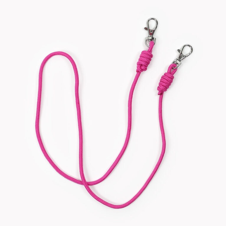 Hobby horse reins instructions: make reins from rope using hangman's knots