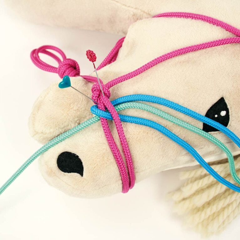 How to make a braided noseband rope halter for a Hobby Horse: step 4
