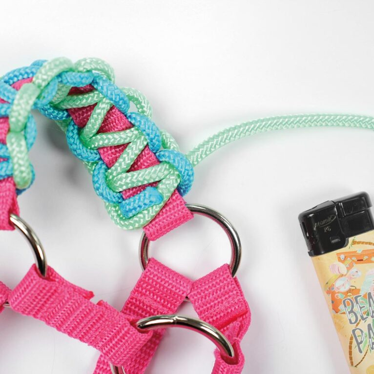 How to braid the noseband strap of a Hobby Horse head collar: step 10