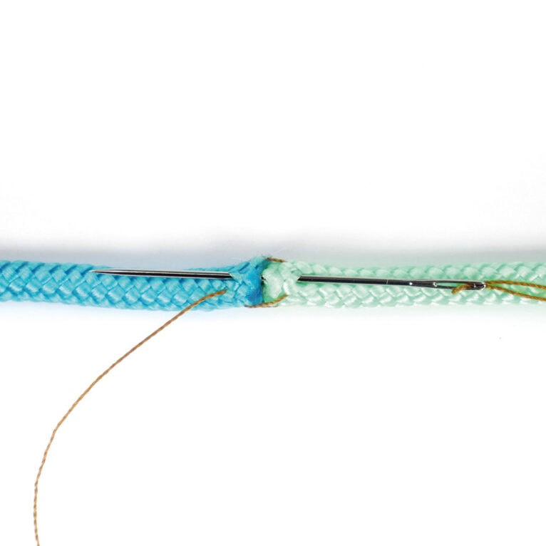 How to braid the noseband strap of a Hobby Horse head collar: step 2