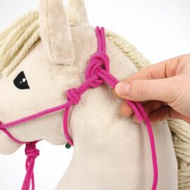 How to tie a halter with rope for a hobby horse: step 27