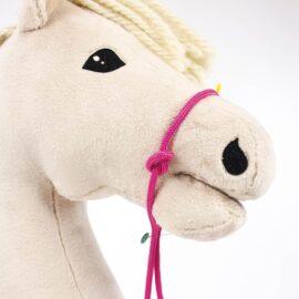 How to tie a halter with rope for a hobby horse: step 5