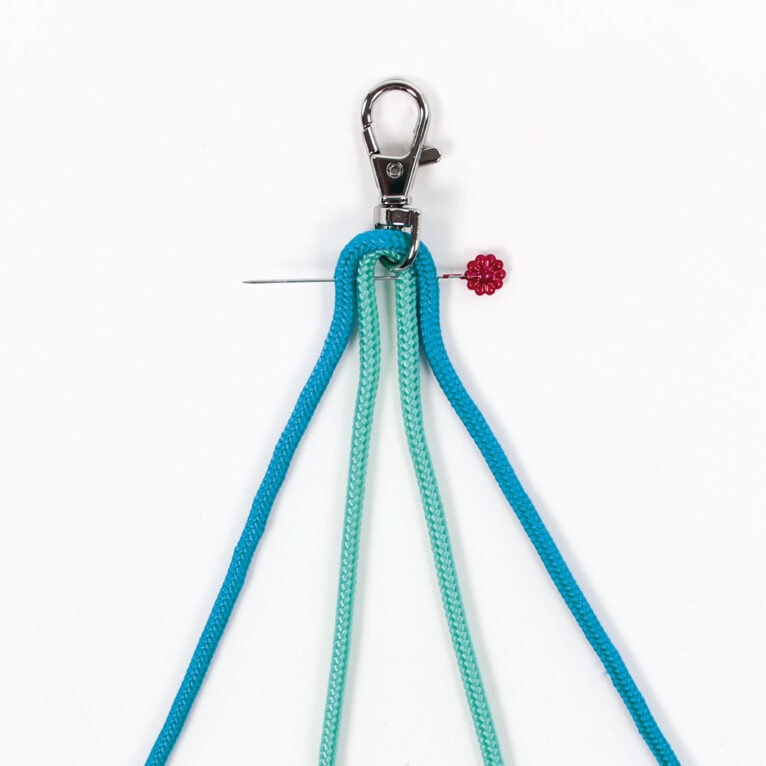 How to make a round braided lead rope: step 2