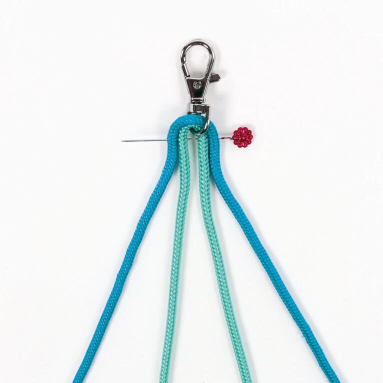 How to make a round braided lead rope: step 2