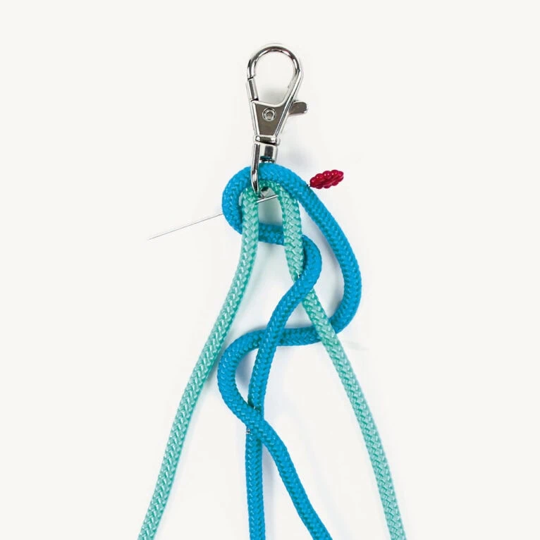 How to make a round braided lead rope: step 6
